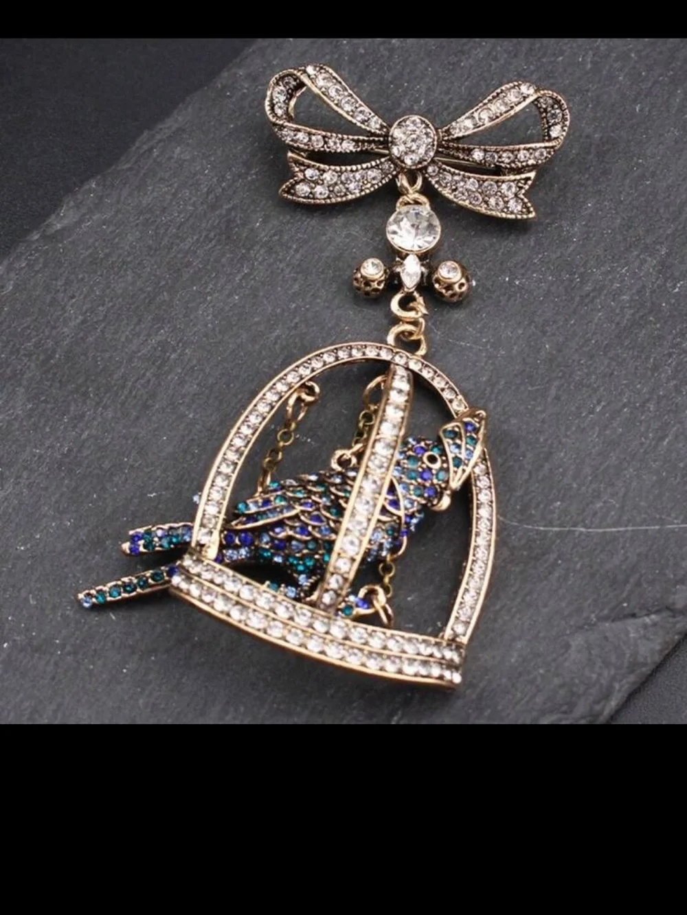 STUNNING-Large Crystal Parrot in Cage Brooch with Bow - Gold Tone